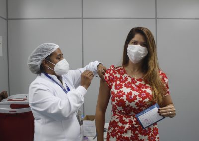 Campanhas de vacinação contra Covid-19 e Influenza têm novo público-alvo em Nova Iguaçu a partir desta semana