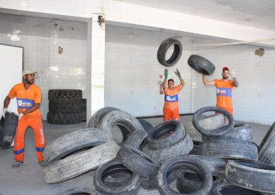 Nova Iguaçu garante descarte correto de pneus velhos