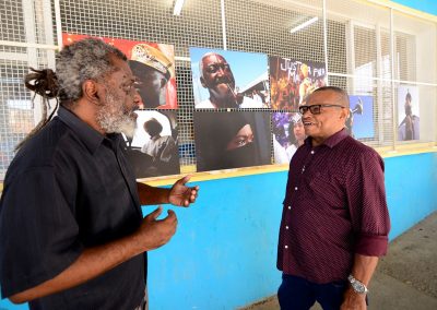 Escola municipal de Nova Iguaçu recebe exposição fotográfica