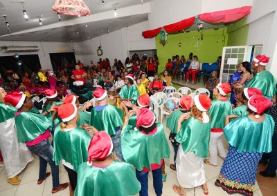 Festa Natalina emociona idosos do Esmuti