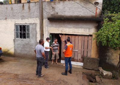 Prefeitura de Nova Iguaçu oferece assistência aos moradores de Tinguá afetados por temporal desta terça-feira (22)