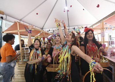 Feira Iguassú celebra chegada da primavera com muita dança, música, boa gastronomia, moda, artesanato e muita alegria