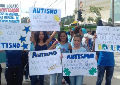 Nova Iguaçu realiza caminhada pelo Dia Internacional para Conscientização sobre o Autismo