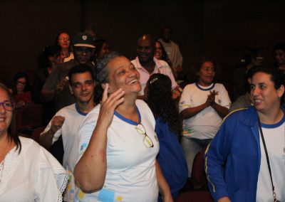 Aposentada volta à sala de aula após 48 anos em Nova Iguaçu