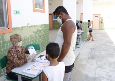 Nova Iguaçu antecipa quarta etapa da entrega de alimentos para alunos da rede municipal