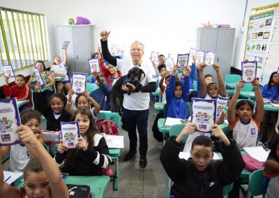 Projeto da Prefeitura de Nova Iguaçu ensina mais de 8 mil alunos a cuidar e respeitar os animais