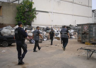 Ação da Prefeitura de Nova Iguaçu interdita nove ferros-velhos por falta de documentação