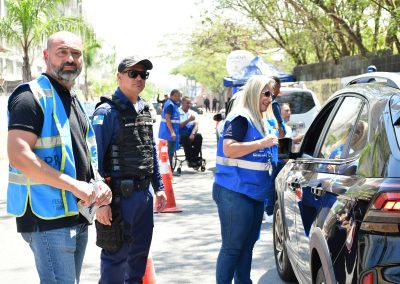 Blitz educativa encerra Semana Nacional do Trânsito em Nova Iguaçu