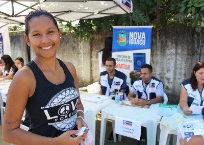 Prefeitura Presente leva serviços de saúde, assistência social e atividades à população