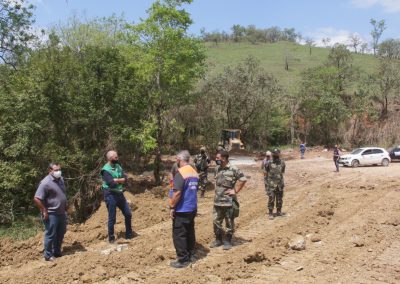 Prefeitura de Nova Iguaçu interdita empresas por recebimento irregular de resíduos sólidos