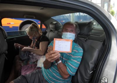 Nova iguaçu imuniza idosos de 71 e 70 anos e profissionais de saúde acima de 35 na próxima semana