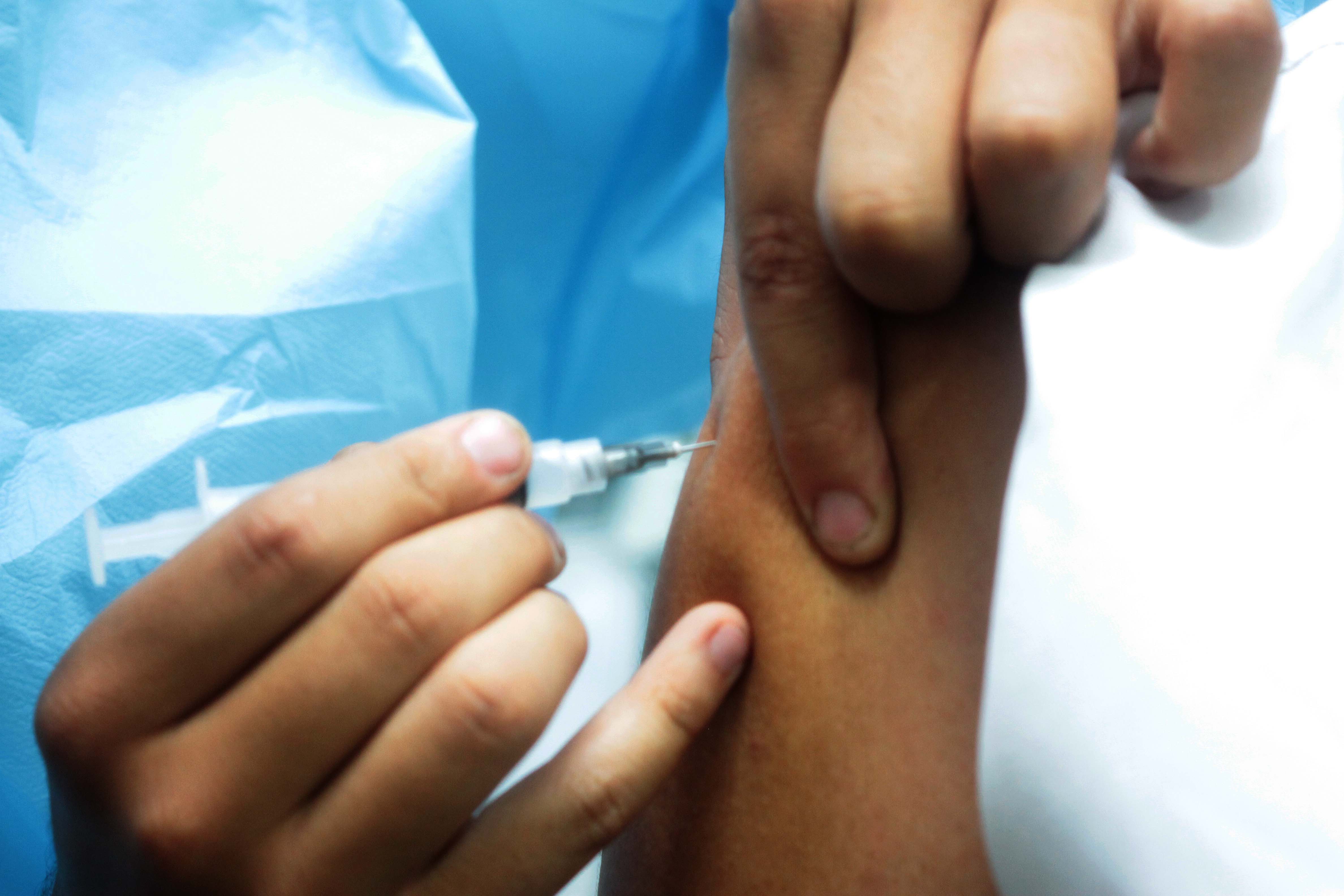 Nova Iguaçu vacina pessoas de 36 anos nesta terça-feira (20)