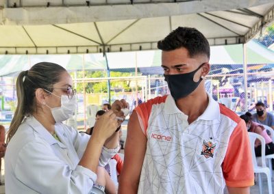 Nova Iguaçu vacina adolescentes de 16 anos nesta quarta-feira (01/09)