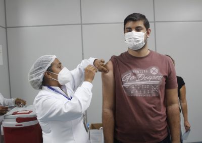 Nesta quinta-feira (7) serão vacinadas pessoas acima de 12 anos em Nova Iguaçu