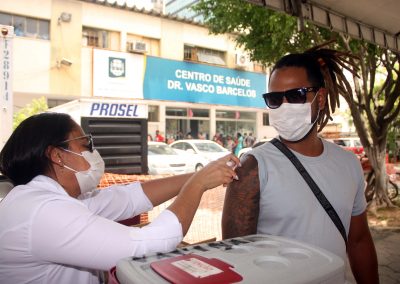 Neste sábado (11) serão vacinadas pessoas acima de 12 anos em Nova Iguaçu