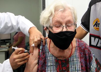 Nova Iguaçu inicia campanha de vacinação contra gripe e sarampo