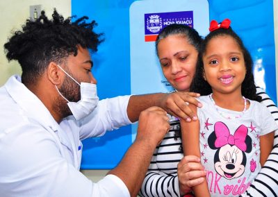 Iguaçuanos se vacinam contra a gripe e o sarampo no Dia D