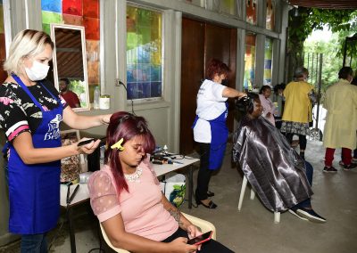 Pacientes e acompanhantes ganham um Dia da Beleza no Hospital Geral de Nova Iguaçu