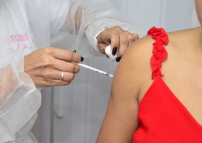 A campanha de vacinação contra influenza segue em Nova Iguaçu