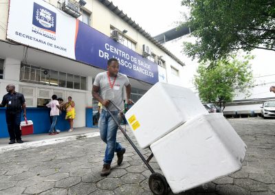 Nova Iguaçu inicia vacinação contra dengue
