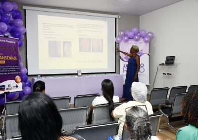 Saúde de Nova Iguaçu realiza palestras sobre o Janeiro Roxo em hospitais