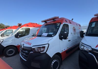 Nova Iguaçu recebe três novas ambulâncias e atualiza frota do SAMU